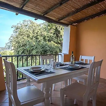 Beautiful Il Giardino Degli Oleandri One Bedroom Sleeps Two Num0842 4* 切尔沃港