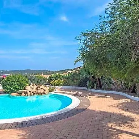 Beautiful Il Giardino Degli Oleandri One Bedroom Sleeps Two Num0842 切尔沃港