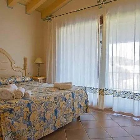Hotel Beautiful Il Giardino Degli Oleandri One Bedroom Sleeps Two Num0842 3*