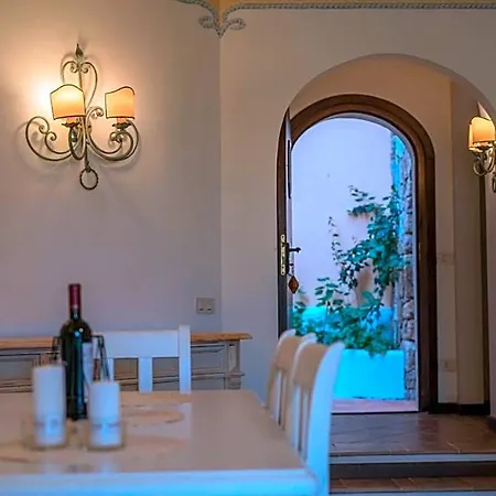 Beautiful Il Giardino Degli Oleandri One Bedroom Sleeps Two Num0842 酒店 4*
